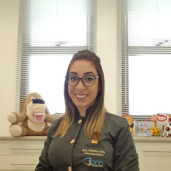 Dra. Adriana Santos Ortiz